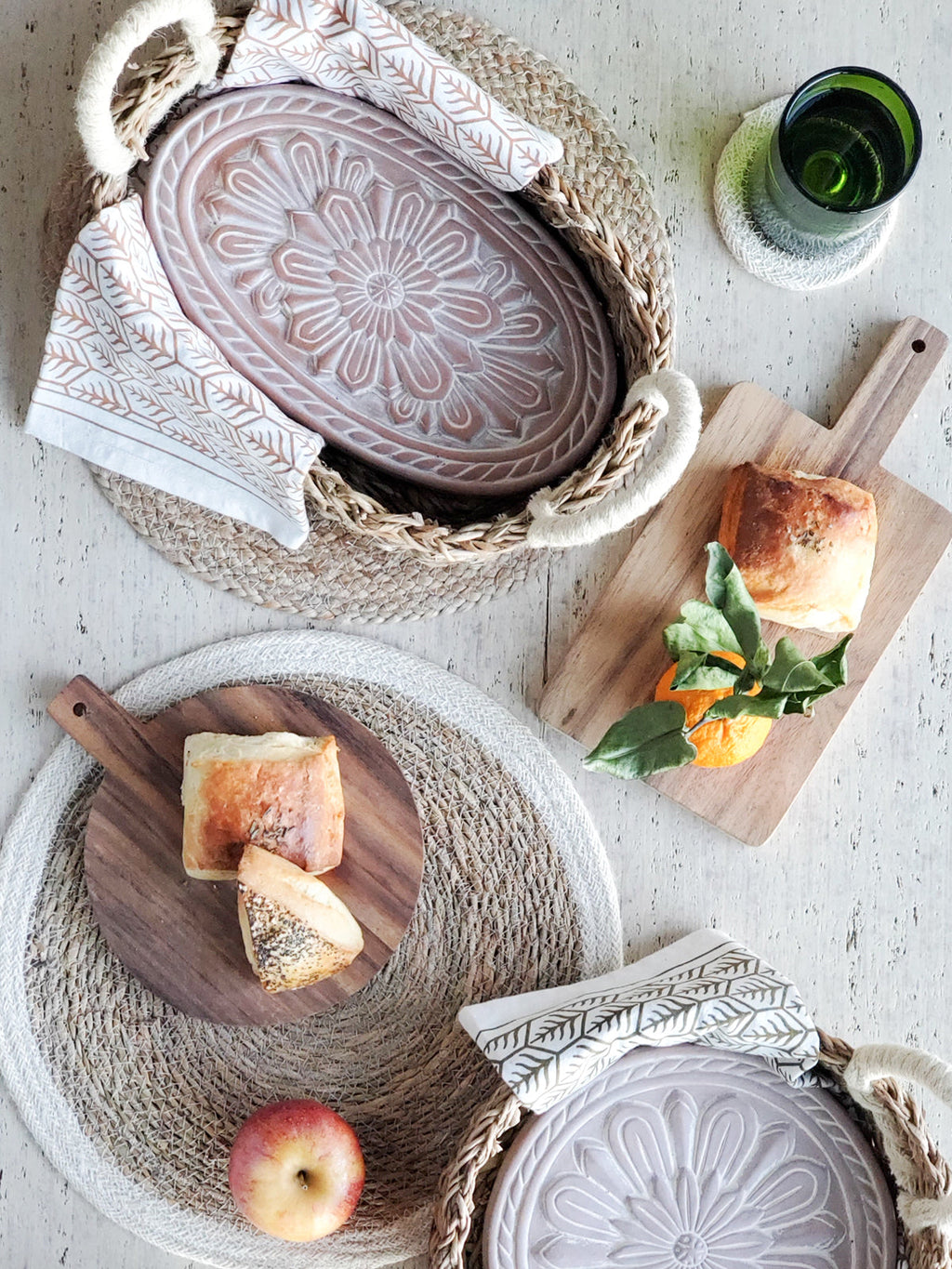 Flower Engraved Bread Warmer & Handwoven Basket Set-3